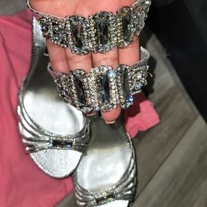 Nina Shoes Size 9 Garima Silver Amazone